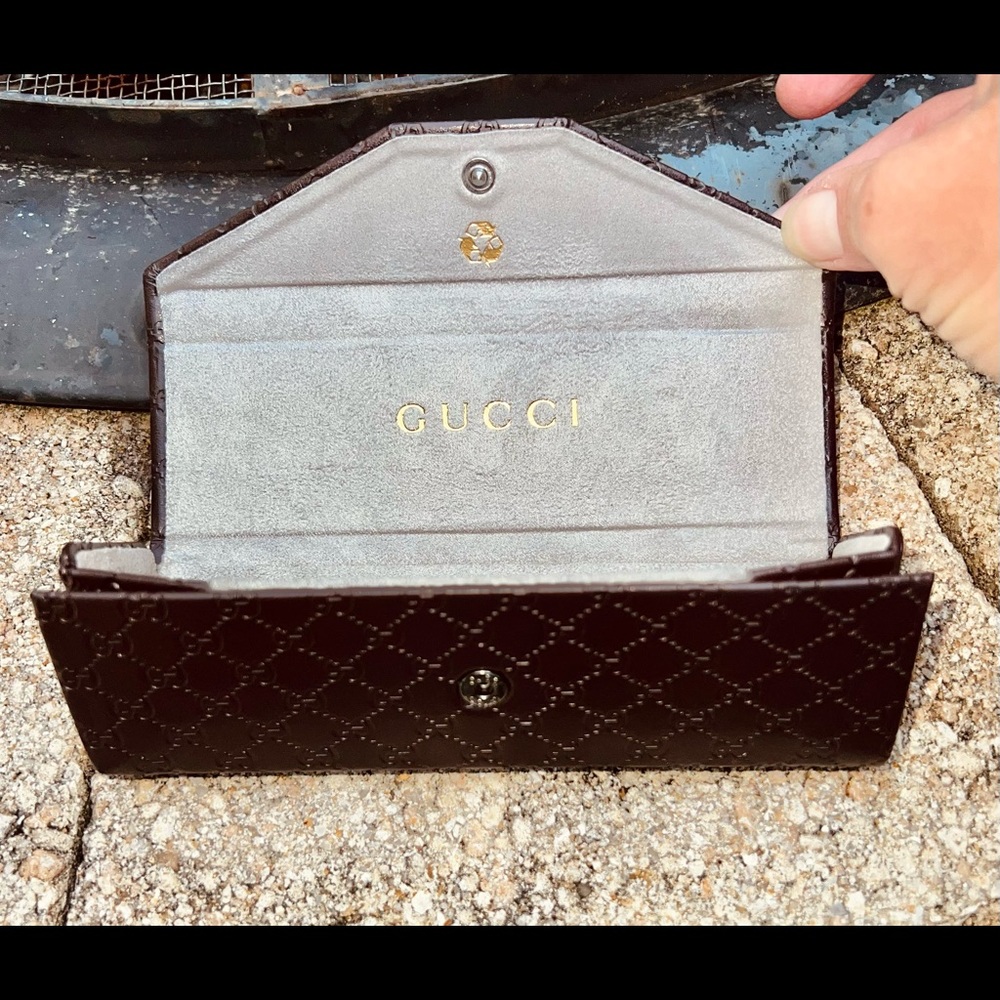 EUC Authentic Gucci Unisex Brown Embossed Leather Sunglasses/Eyeglasses Case!